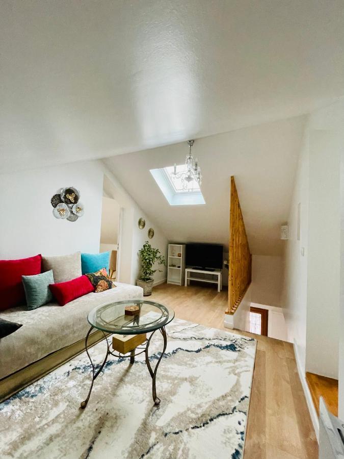 Appartement Charmant Et Lumineux Villejuif Exterior photo